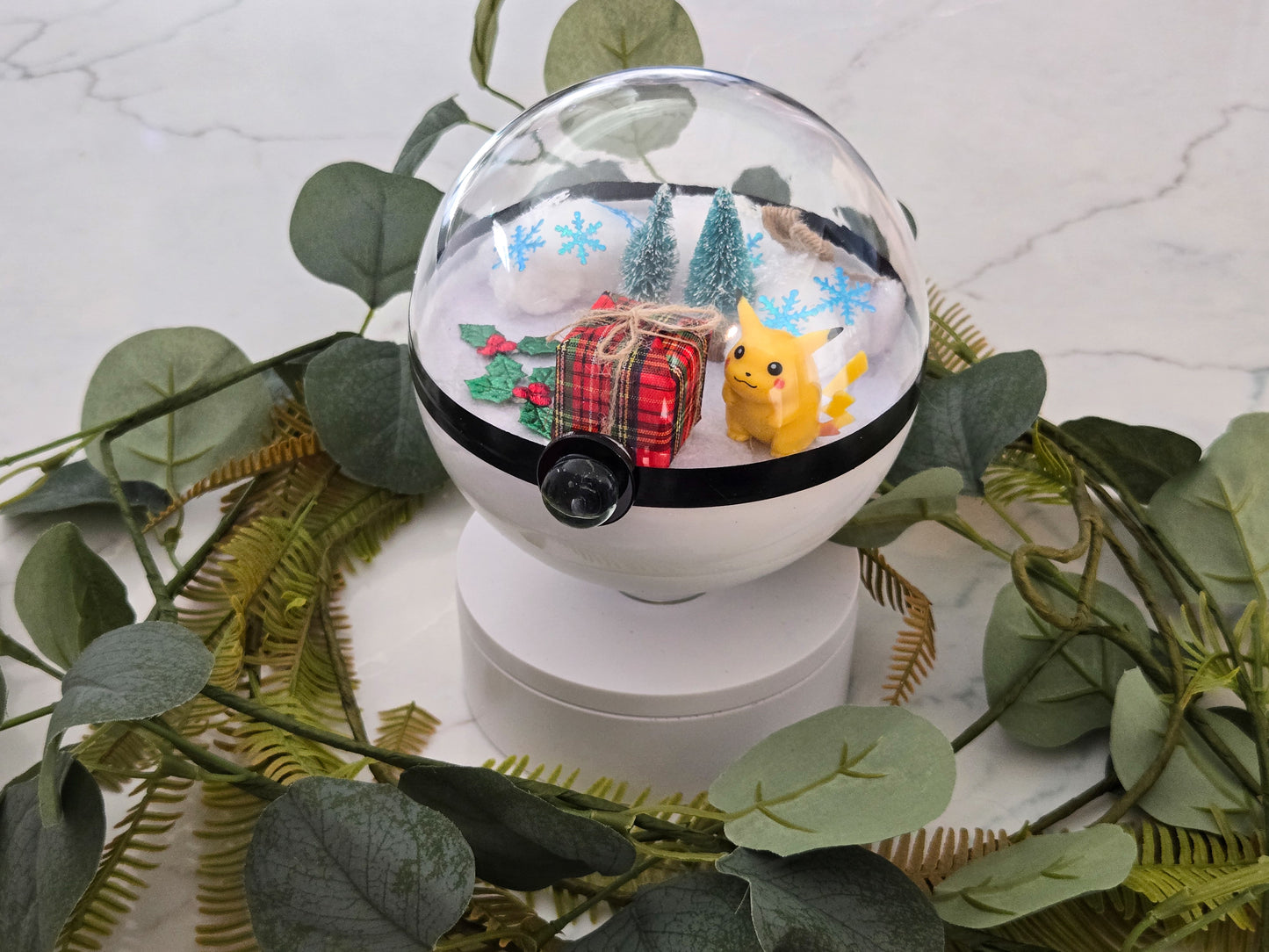 Christmas Classic Pikachu Terrarium