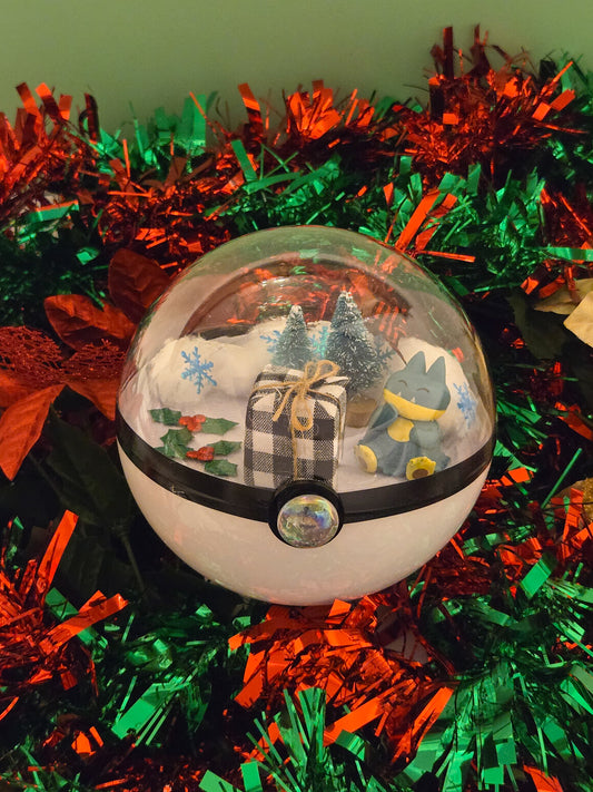 Christmas Munchlax Terrarium