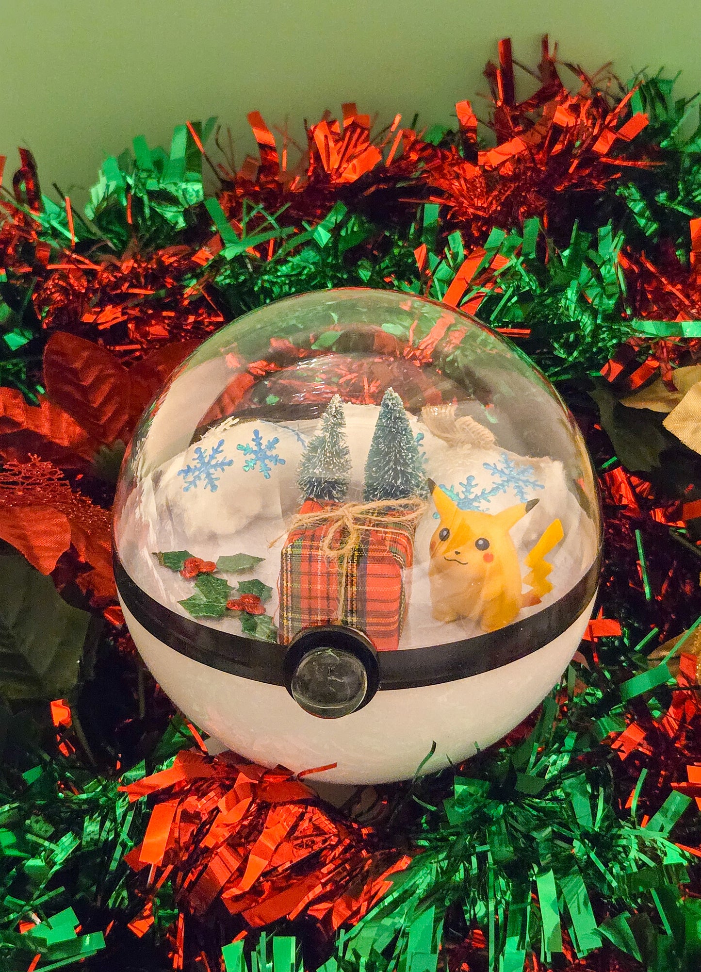 Christmas Classic Pikachu Terrarium
